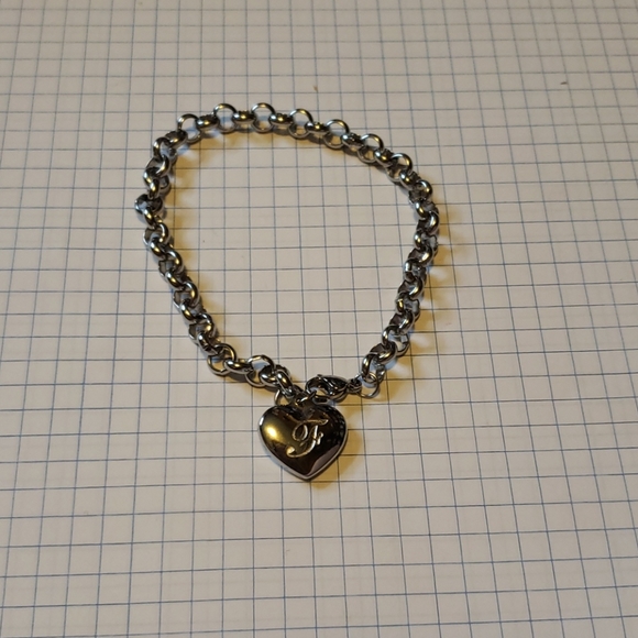 Charm bracelet - Picture 1 of 2